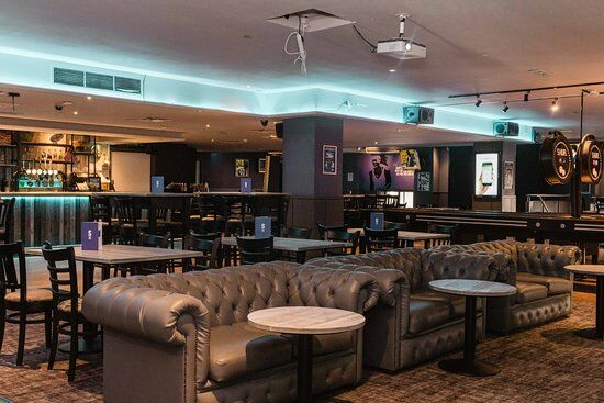 Shooters Bar